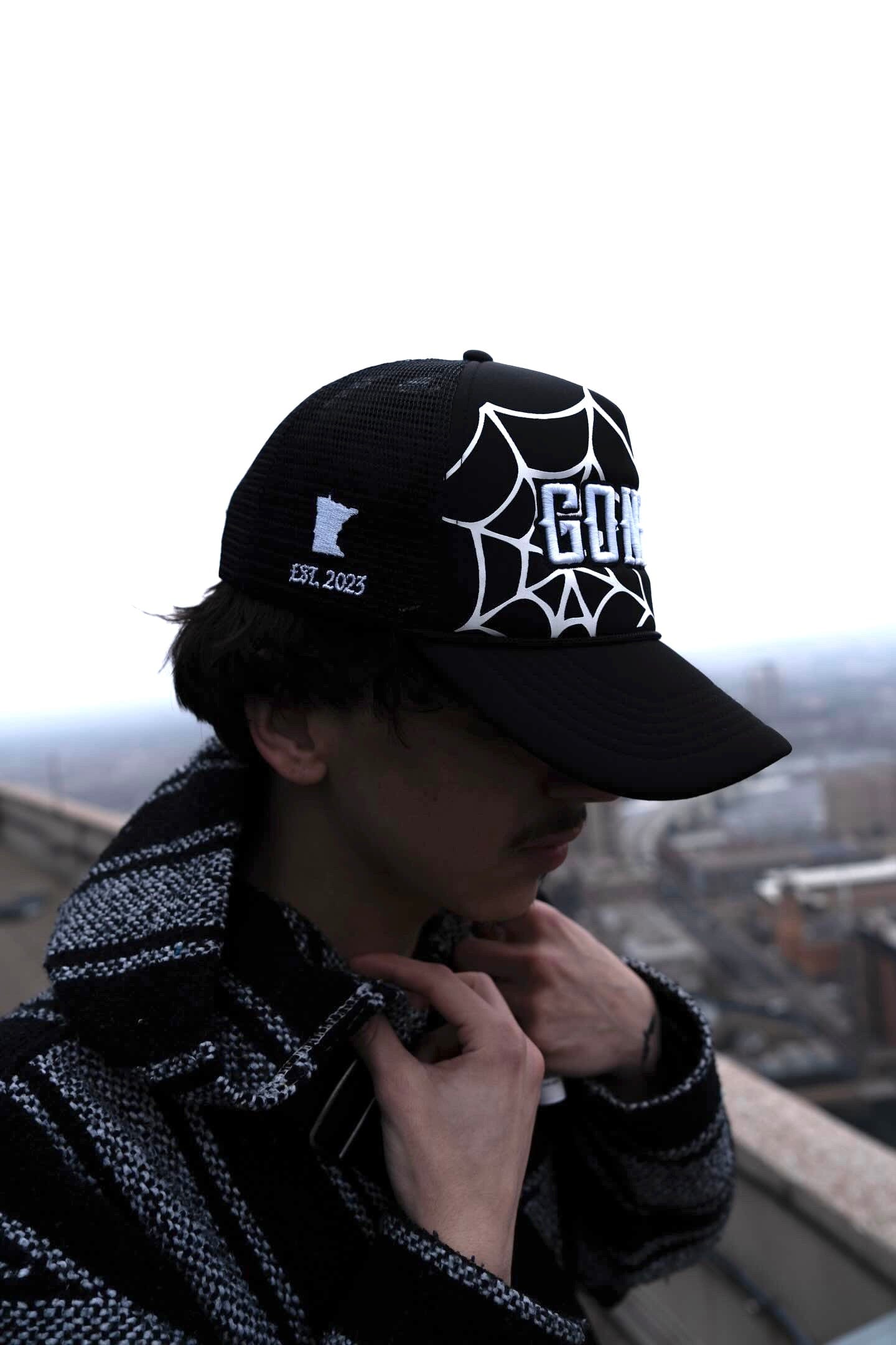 "SPIDERWEB" TRUCKER HAT