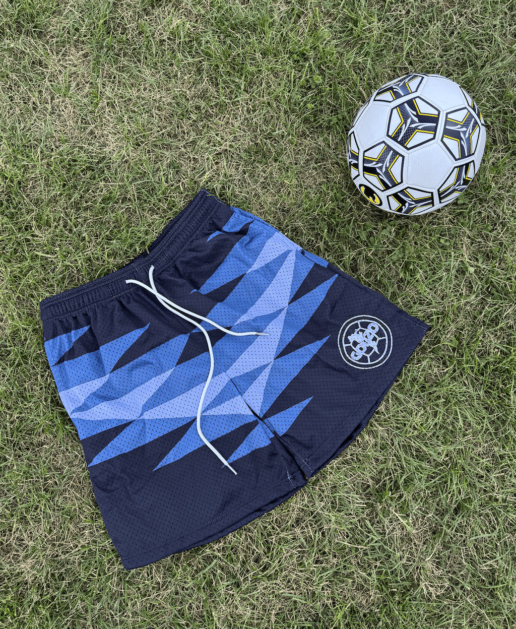 "CA RETRO" BLACK SHORTS